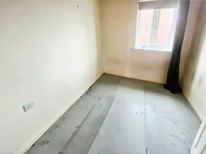 3 Bedroom End Of Terrace House For Sale In Mehdi Road, Oldbury, West Midlands, B69