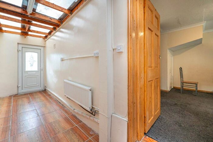 2 Bedroom Semi Detached House To Rent In Vale Road, Upton Park, London, E7