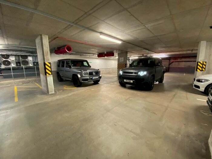 Garage / Parking To Rent In Bridgewater Place, City Centre, LS11