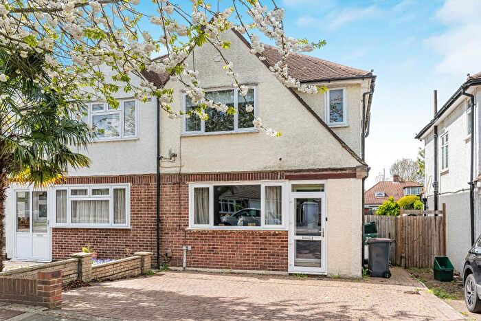 4 Bedroom Semi-Detached House For Sale In Gillmans Road, Orpington, Kent, BR5