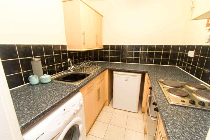 1 Bedroom House To Rent In Spring Road, Leeds, LS6