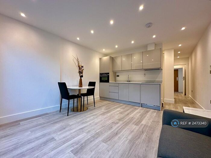 Studio To Rent In Holmes Road, London, NW5