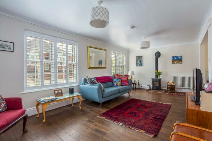 5 Bedroom Detached House For Sale In Everleigh Road, Haxton, Salisbury, SP4