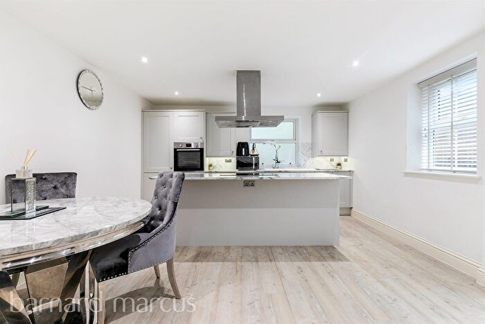 2 Bedroom Flat For Sale In Moreton Road, South Croydon, CR2