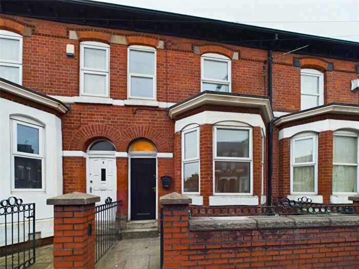3 Bedroom Terraced House To Rent In Cromwell Grove, Levenshulme, Manchester, M19