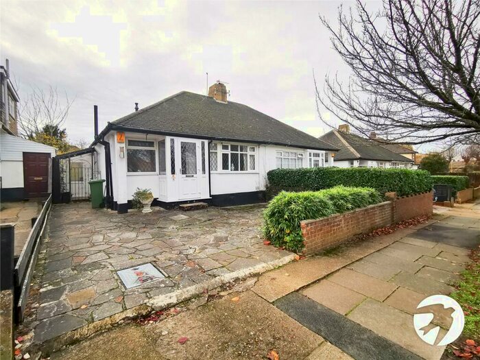 2 Bedroom Bungalow To Rent In Haydens Close, Orpington, BR5