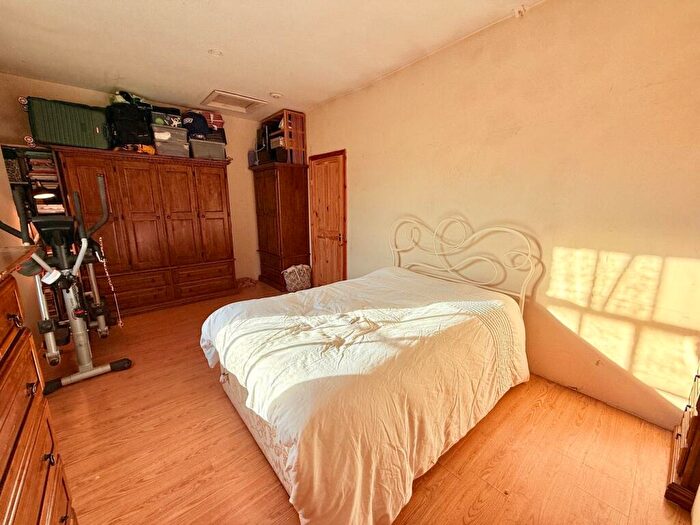 2 Bedroom Terraced House For Sale In Caroline Street, Saltaire, Shipley, BD18