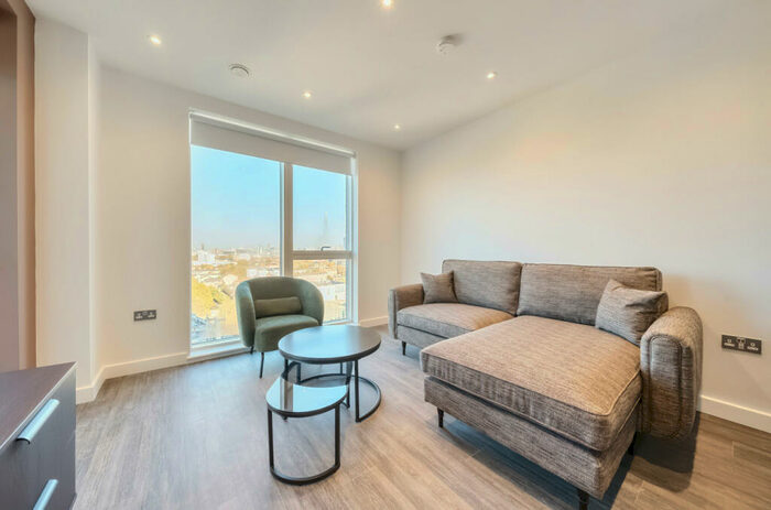 1 Bedroom Apartment To Rent In Thurlow Street, London, SE17