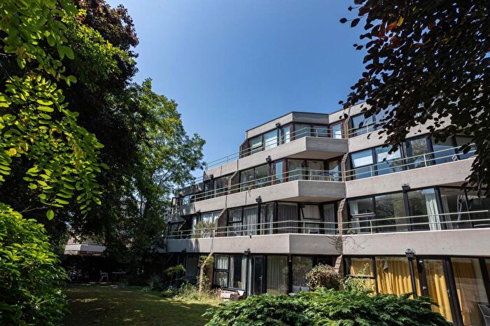 1 Bedroom Apartment For Sale In Thackley End, Oxford, OX2