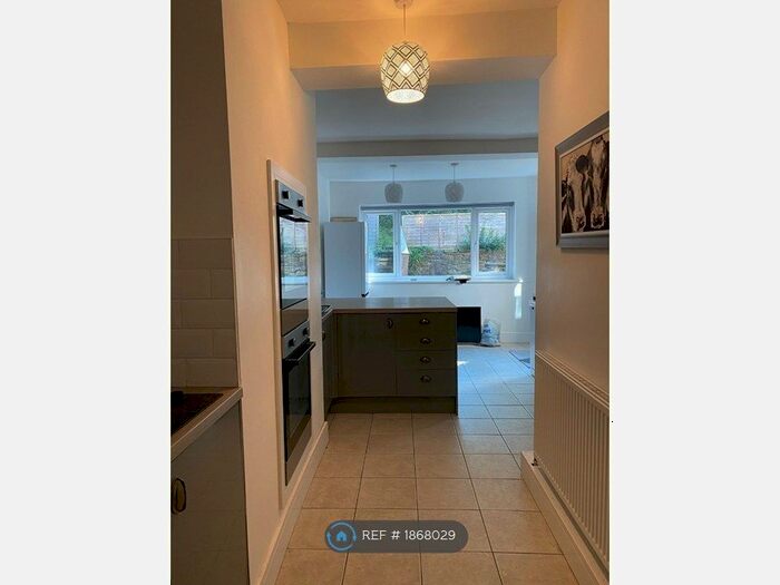 6 Bedroom Terraced House To Rent In Gilesgate, Durham, DH1