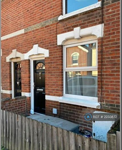 3 Bedroom Terraced House To Rent In Victor Road, Colchester, CO1