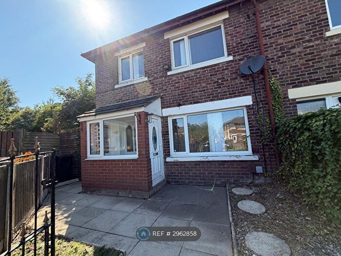 3 Bedroom Semi-Detached House To Rent In Attlee Road, Liverpool, L36