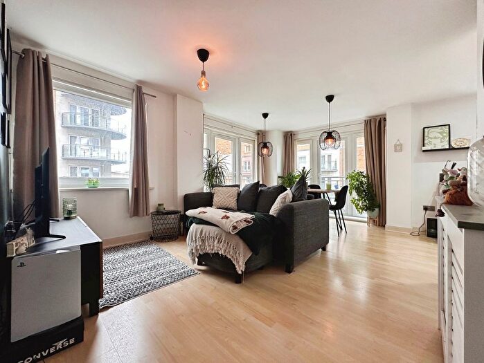 1 Bedroom Flat For Sale In Winterthur Way, Basingstoke, Hampshire, RG21