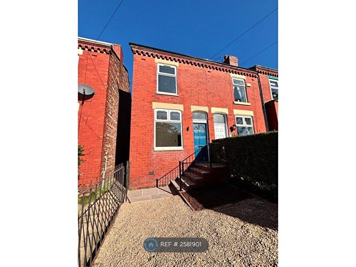 3 Bedroom Terraced House To Rent In Cheadle Old Road, Stockport, SK3