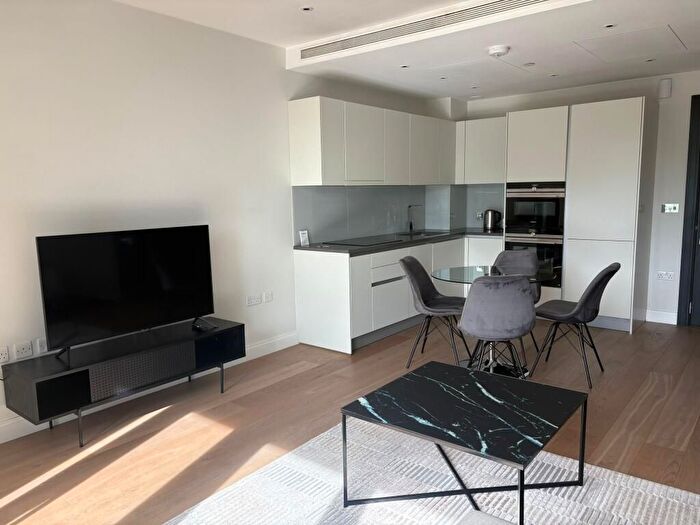 1 Bedroom Flat To Rent In Camellia House, Queenstown Road, London, SW11