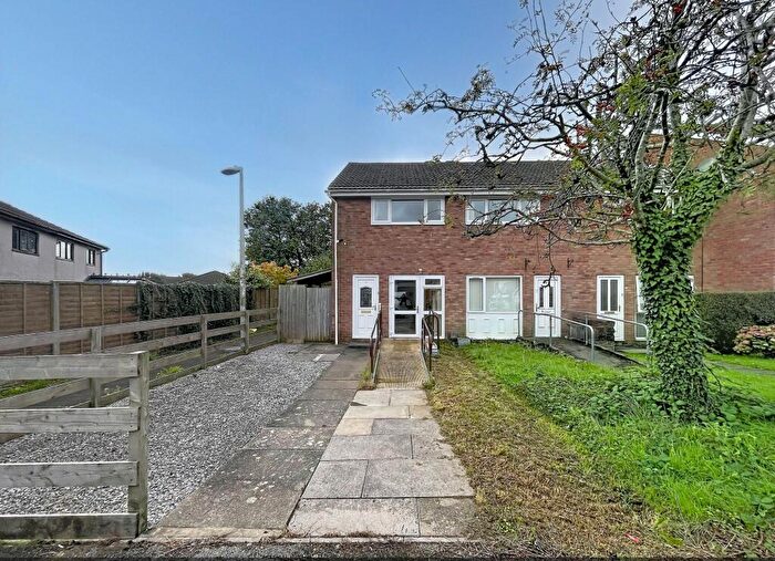 2 Bedroom End Of Terrace House For Sale In Cae Odin, Brackla, CF31