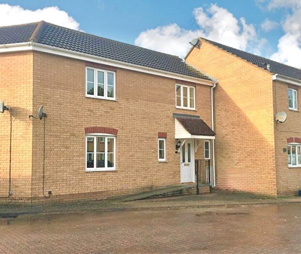 3 Bedroom Terraced House For Sale In Winton Road, Stratton St. Margaret, Swindon, SN3