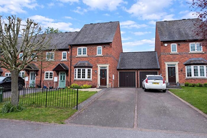 3 Bedroom Semi Detached House For Sale In Crimscote Square, Hatton Park, Warwick, CV35