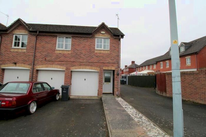 1 Bedroom Flat To Rent In Morgan Close, Cradley Heath, B64
