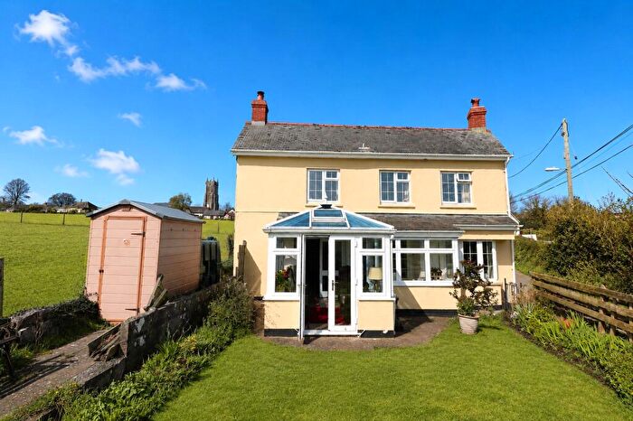 4 Bedroom Detached House For Sale In Bishops Nympton, South Molton, Devon, EX36