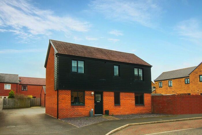 2 Bedroom Flat To Rent In Countess Way, Shiremoor, NE27