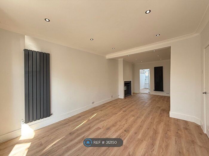 3 Bedroom Terraced House To Rent In Woodcroft Road, Thornton Heath, CR7