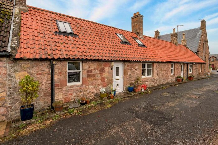 1 Bedroom Cottage For Sale In The Causeway, Cockburnspath, TD13