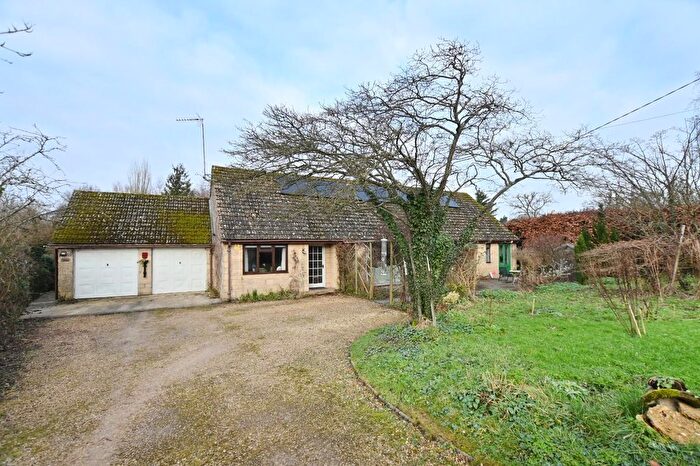 4 Bedroom Detached Bungalow For Sale In Bell Lane, Poulton, Cirencester, GL7