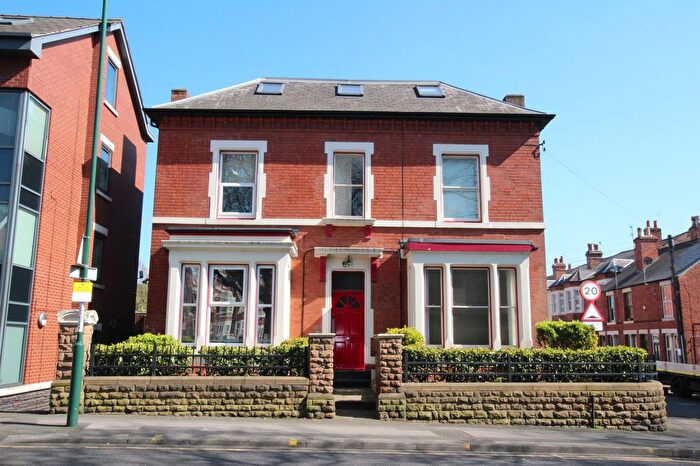 2 Bedroom Flat To Rent In Hucknall Road, Astlie Court, NG5
