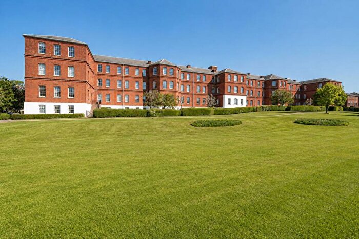 2 Bedroom Apartment For Sale In Kingswood Place, Knowle Village, Fareham, PO17
