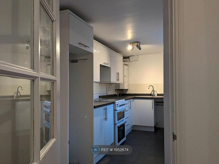 3 Bedroom End Of Terrace House To Rent In Vincent Gardens, Sheerness, ME12