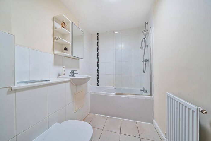 2 Bedroom Flat For Sale In Tanner Close, Colindale, London, NW9