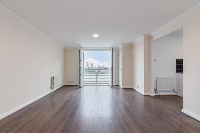 2 Bedroom Flat To Rent In Millennium Drive, Cubitt Town, E14