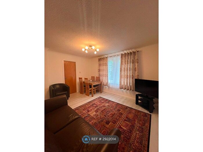 2 Bedroom Flat To Rent In Ashgrove Road, Aberdeen, AB25