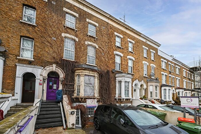 2 Bedroom Flat To Rent In Romford Road, London, E15