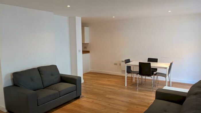 3 Bedroom Detached House To Rent In Advent Way, Manchester, M4