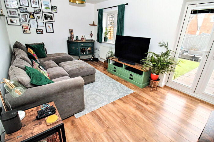 3 Bedroom Semi-Detached House For Sale In Whimbrel Avenue, Portishead, Portishead, BS20