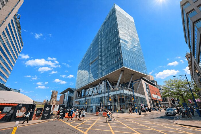 2 Bedroom Apartment For Sale In . Deansgate, Manchester, M3