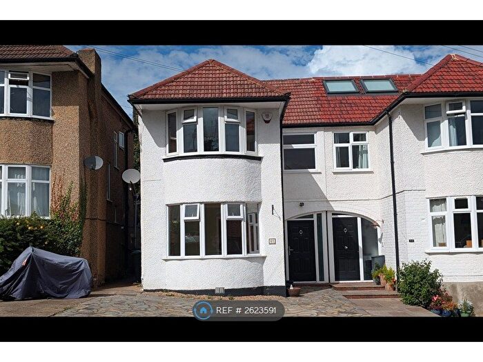 3 Bedroom Semi-Detached House To Rent In Oakleigh Drive, Croxley Green, Rickmansworth, WD3