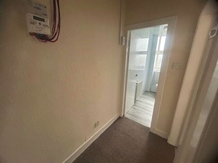1 Bedroom Flat To Rent In / Lyon Street, Dundee, DD4