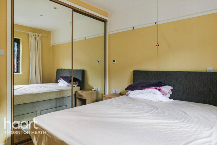 1 Bedroom Bungalow For Sale In Bletchingley Close, Thornton Heath, CR7