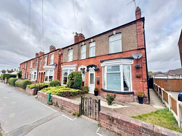 3 Bedroom Semi-Detached House For Sale In Keddington Road, Louth, LN11