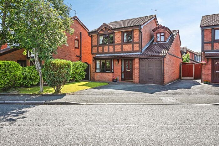 4 Bedroom Detached House For Sale In Norbreck Close, Great Sankey, Warrington, Cheshire, WA5