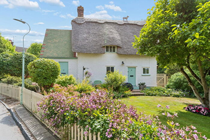 2 Bedroom Detached House For Sale In Church Lane, Norton, Letchworth Garden City, Hertfordshire, SG6