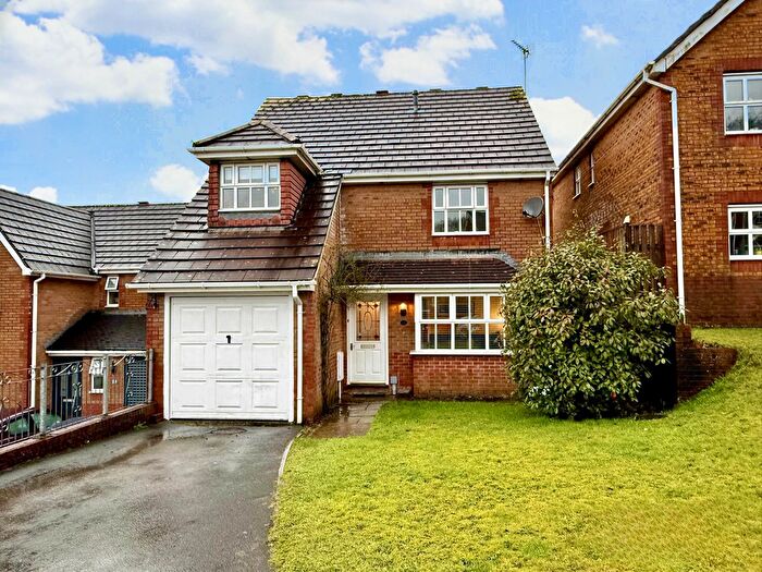 4 Bedroom Detached House For Sale In Coleridge Crescent, Killay, Swansea, SA2