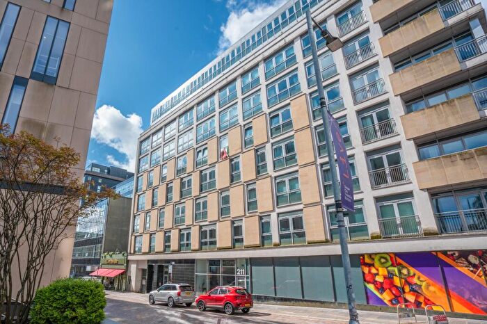 2 Bedroom Flat To Rent In Albion Street, Flat /, Merchant City, Glasgow, G1