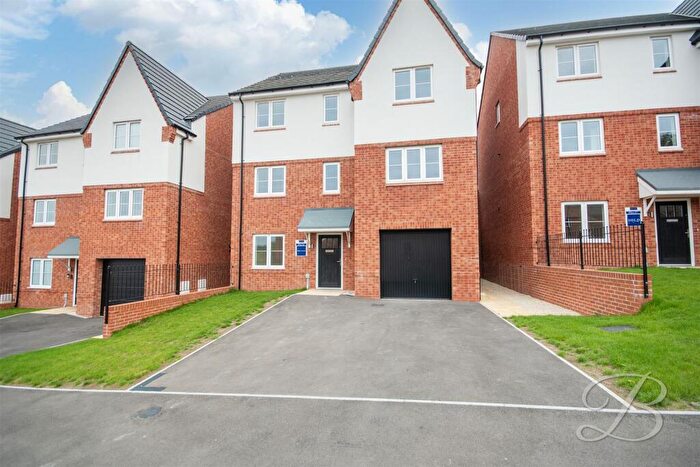 5 Bedroom Detached House For Sale In High Oakham Hill, Mansfield, NG18