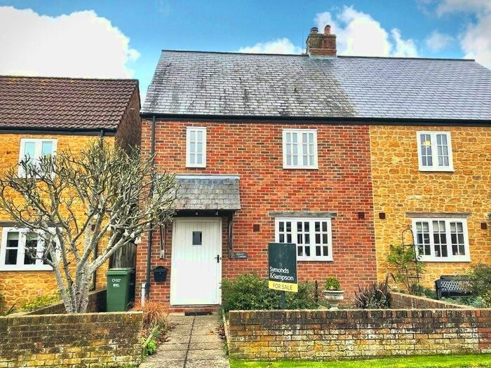 3 Bedroom Semi-Detached House For Sale In Buttle Close, Shepton Beauchamp, Ilminster, TA19