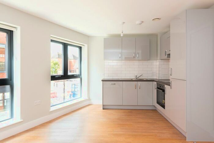 1 Bedroom Apartment To Rent In Market Street Newbury, RG14