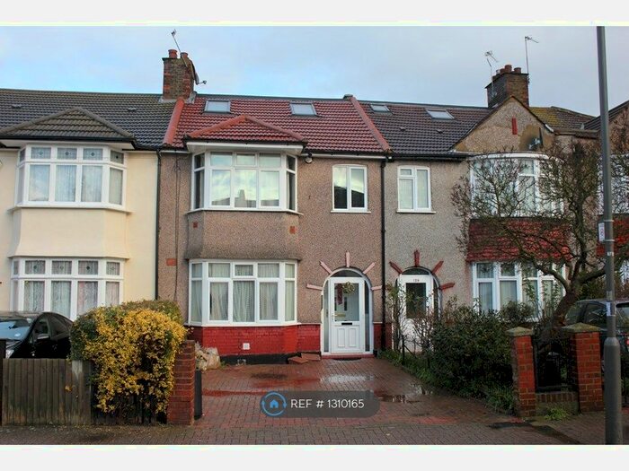 1 Bedroom Flat To Rent In Byrne Road, London SW12